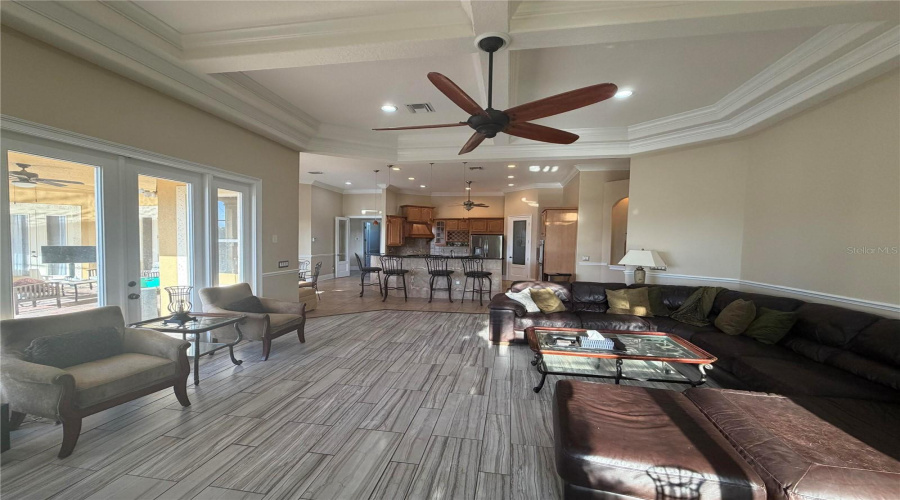 KISSIMMEE, Florida 34746, 5 Bedrooms Bedrooms, ,4 BathroomsBathrooms,Residential,For Sale,BUNKER VIEW,0,MFRO6395237