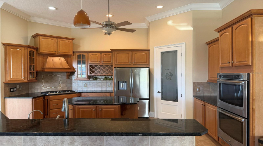 KISSIMMEE, Florida 34746, 5 Bedrooms Bedrooms, ,4 BathroomsBathrooms,Residential,For Sale,BUNKER VIEW,0,MFRO6395237