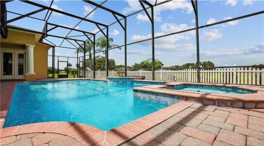 KISSIMMEE, Florida 34746, 5 Bedrooms Bedrooms, ,4 BathroomsBathrooms,Residential,For Sale,BUNKER VIEW,0,MFRO6395237