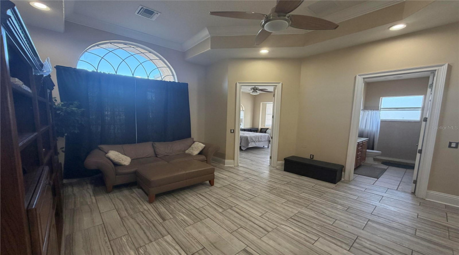 KISSIMMEE, Florida 34746, 5 Bedrooms Bedrooms, ,4 BathroomsBathrooms,Residential,For Sale,BUNKER VIEW,0,MFRO6395237
