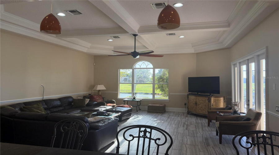 KISSIMMEE, Florida 34746, 5 Bedrooms Bedrooms, ,4 BathroomsBathrooms,Residential,For Sale,BUNKER VIEW,0,MFRO6395237