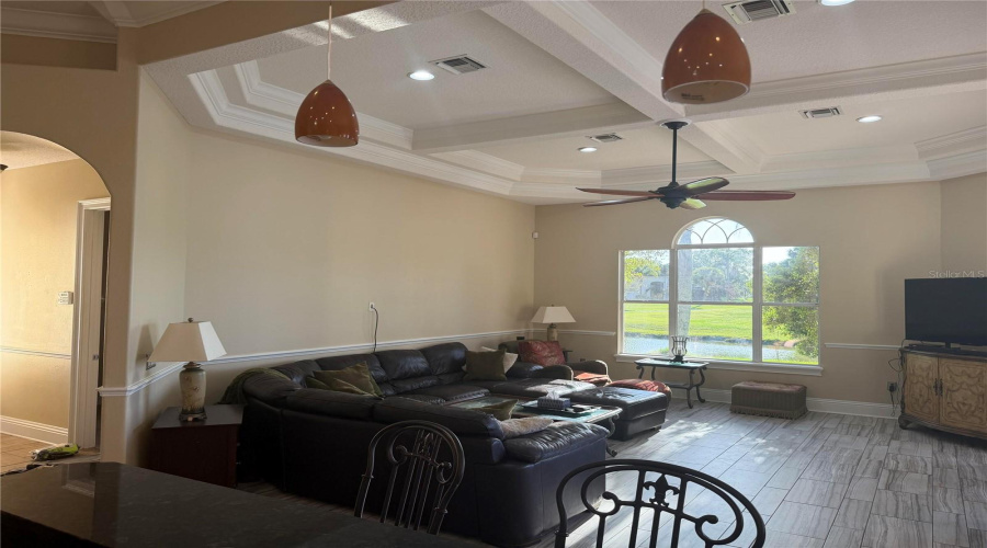 KISSIMMEE, Florida 34746, 5 Bedrooms Bedrooms, ,4 BathroomsBathrooms,Residential,For Sale,BUNKER VIEW,0,MFRO6395237