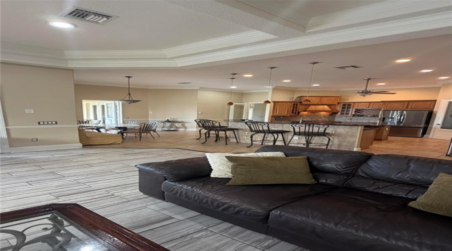 KISSIMMEE, Florida 34746, 5 Bedrooms Bedrooms, ,4 BathroomsBathrooms,Residential,For Sale,BUNKER VIEW,0,MFRO6395237