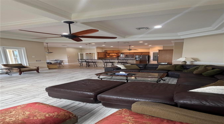 KISSIMMEE, Florida 34746, 5 Bedrooms Bedrooms, ,4 BathroomsBathrooms,Residential,For Sale,BUNKER VIEW,0,MFRO6395237