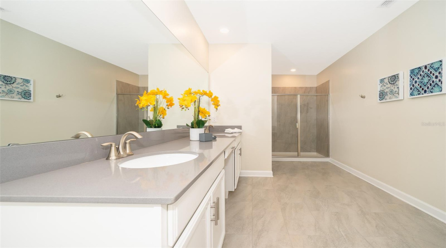 KISSIMMEE, Florida 34746, 5 Bedrooms Bedrooms, ,5 BathroomsBathrooms,Residential,For Sale,BOOKMARK,0,MFRS5145067