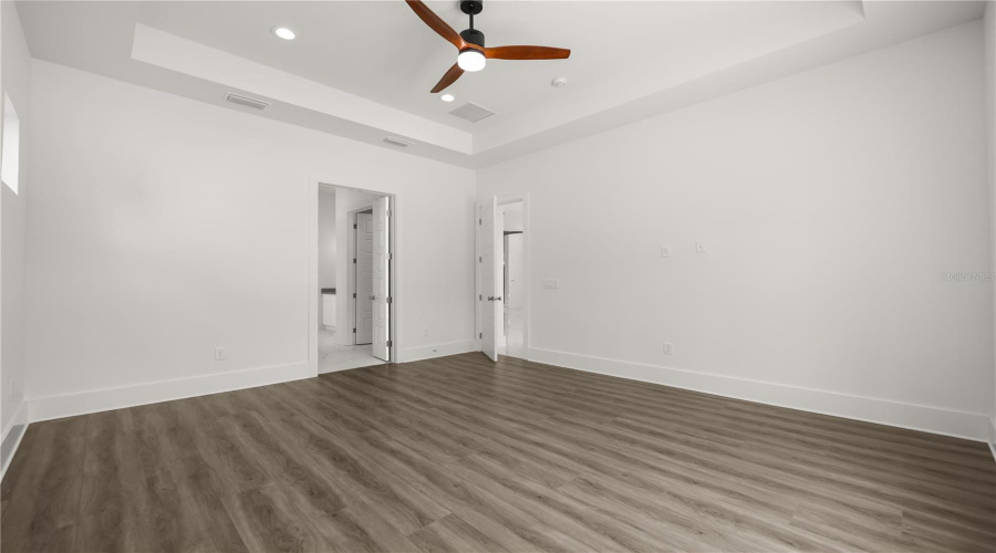 KISSIMMEE, Florida 34747, 9 Bedrooms Bedrooms, ,8 BathroomsBathrooms,Residential,For Sale,WHITEMARSH,0,MFRO6395185