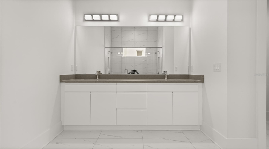KISSIMMEE, Florida 34747, 9 Bedrooms Bedrooms, ,8 BathroomsBathrooms,Residential,For Sale,WHITEMARSH,0,MFRO6395185