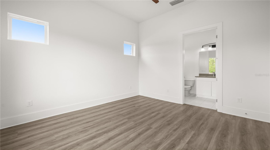 KISSIMMEE, Florida 34747, 9 Bedrooms Bedrooms, ,8 BathroomsBathrooms,Residential,For Sale,WHITEMARSH,0,MFRO6395185