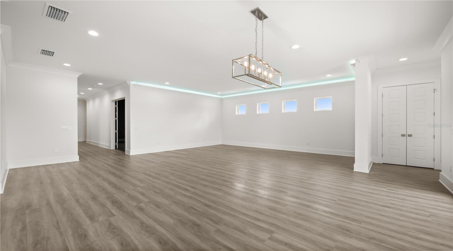 KISSIMMEE, Florida 34747, 9 Bedrooms Bedrooms, ,8 BathroomsBathrooms,Residential,For Sale,WHITEMARSH,0,MFRO6395185