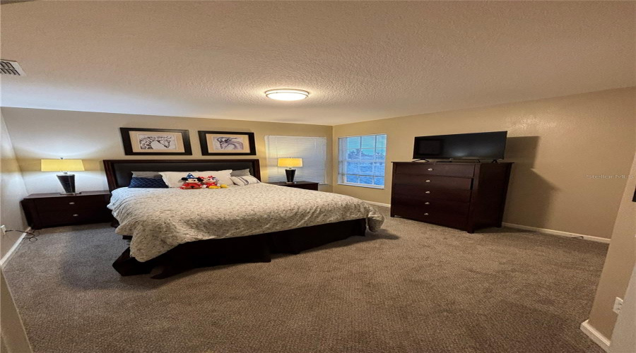 KISSIMMEE, Florida 34747, 5 Bedrooms Bedrooms, ,3 BathroomsBathrooms,Residential,For Sale,FAN PALM,0,MFRO6395292