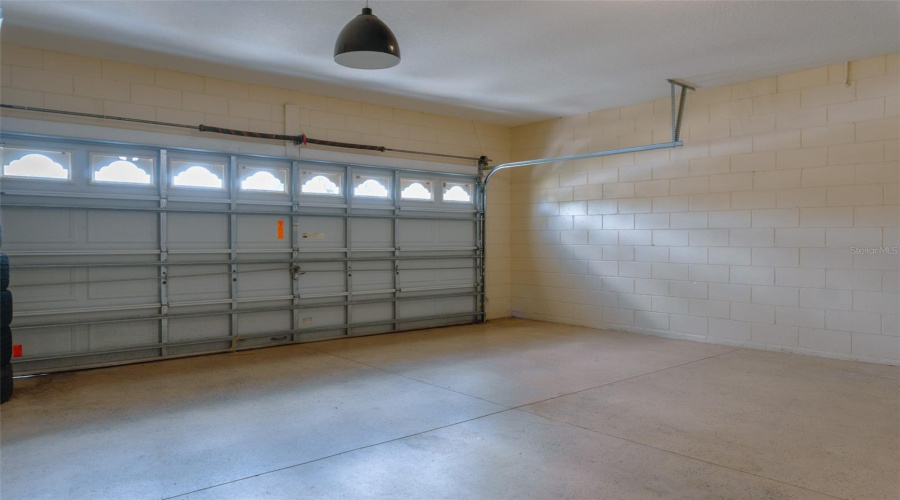 KISSIMMEE, Florida 34747, 5 Bedrooms Bedrooms, ,3 BathroomsBathrooms,Residential,For Sale,FAN PALM,0,MFRO6395292