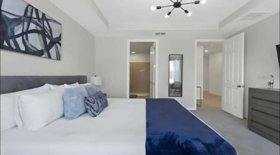 KISSIMMEE, Florida 34747, 6 Bedrooms Bedrooms, ,4 BathroomsBathrooms,Residential,For Sale,TROPICAL PALMS,0,MFRO6395222