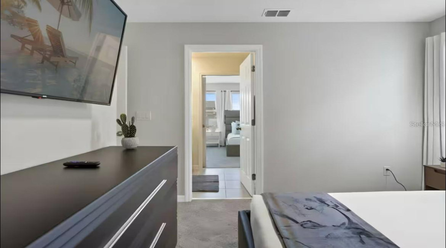 KISSIMMEE, Florida 34747, 6 Bedrooms Bedrooms, ,4 BathroomsBathrooms,Residential,For Sale,TROPICAL PALMS,0,MFRO6395222