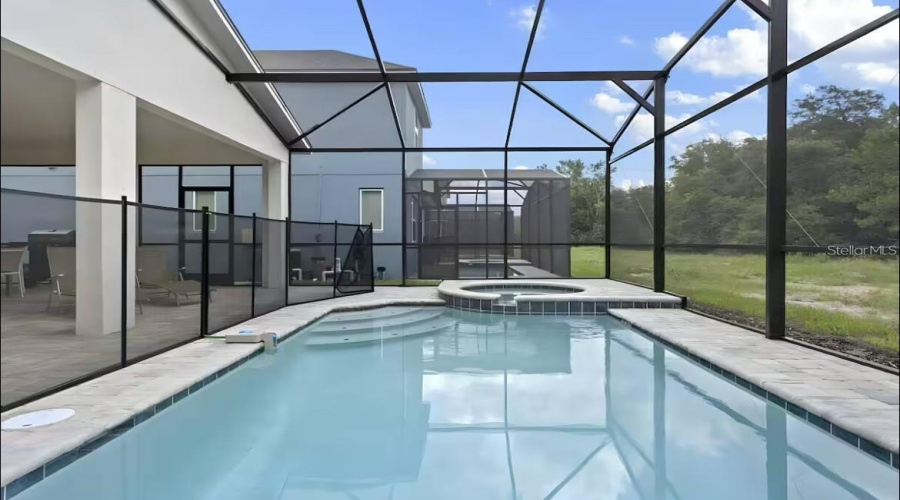 KISSIMMEE, Florida 34747, 6 Bedrooms Bedrooms, ,4 BathroomsBathrooms,Residential,For Sale,TROPICAL PALMS,0,MFRO6395222