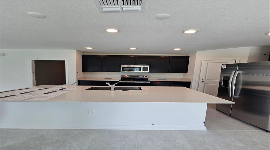 DAVENPORT, Florida 33837, 4 Bedrooms Bedrooms, ,2 BathroomsBathrooms,Residential,For Sale,AQUIFER,0,MFRS5146883