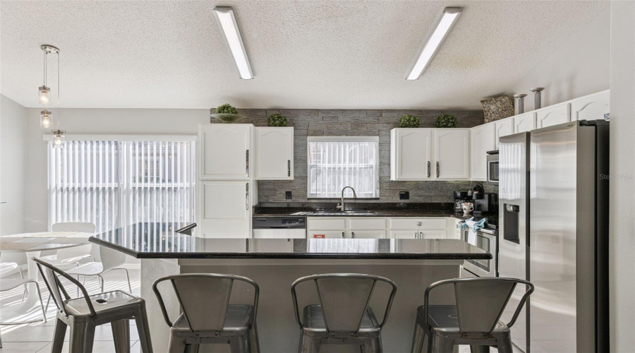 KISSIMMEE, Florida 34747, 5 Bedrooms Bedrooms, ,4 BathroomsBathrooms,Residential,For Sale,ROARING CREEK,0,MFRO6371323