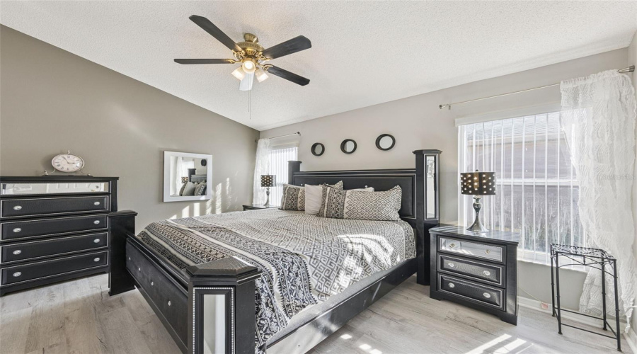 KISSIMMEE, Florida 34747, 5 Bedrooms Bedrooms, ,4 BathroomsBathrooms,Residential,For Sale,ROARING CREEK,0,MFRO6371323