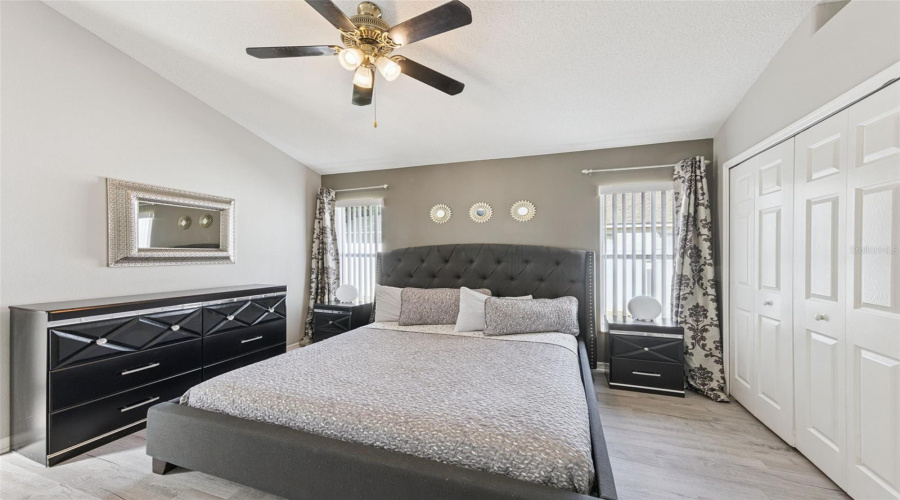 KISSIMMEE, Florida 34747, 5 Bedrooms Bedrooms, ,4 BathroomsBathrooms,Residential,For Sale,ROARING CREEK,0,MFRO6371323