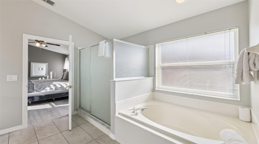 KISSIMMEE, Florida 34747, 5 Bedrooms Bedrooms, ,4 BathroomsBathrooms,Residential,For Sale,ROARING CREEK,0,MFRO6371323