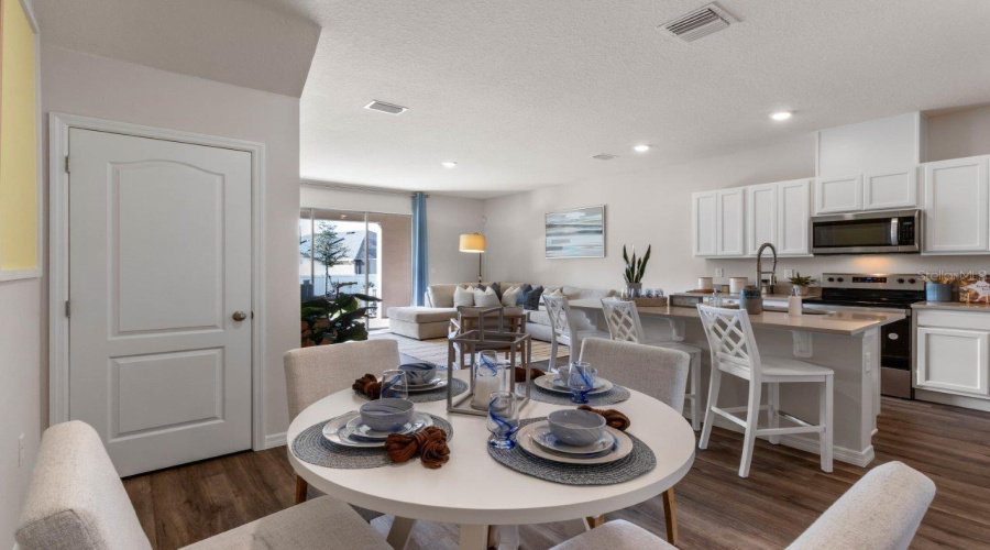 DAVENPORT, Florida 33837, 3 Bedrooms Bedrooms, ,2 BathroomsBathrooms,Residential,For Sale,GIFFORD,0,MFRO6339730