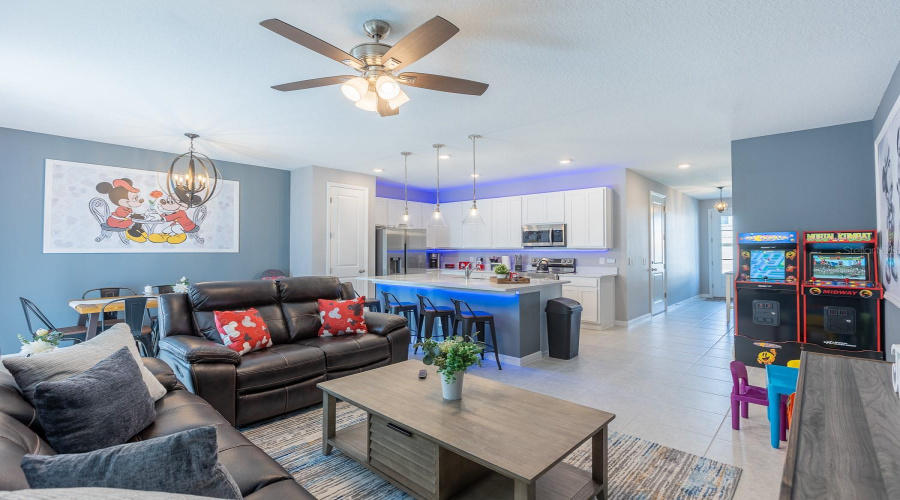 DAVENPORT, Florida 33896, 3 Bedrooms Bedrooms, ,2 BathroomsBathrooms,Residential,For Sale,PLANTATION,0,MFRO6326280