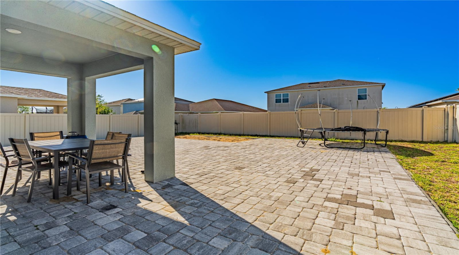 DAVENPORT, Florida 33897, 5 Bedrooms Bedrooms, ,3 BathroomsBathrooms,Residential,For Sale,COSTA BLANCA,0,MFRO6394031