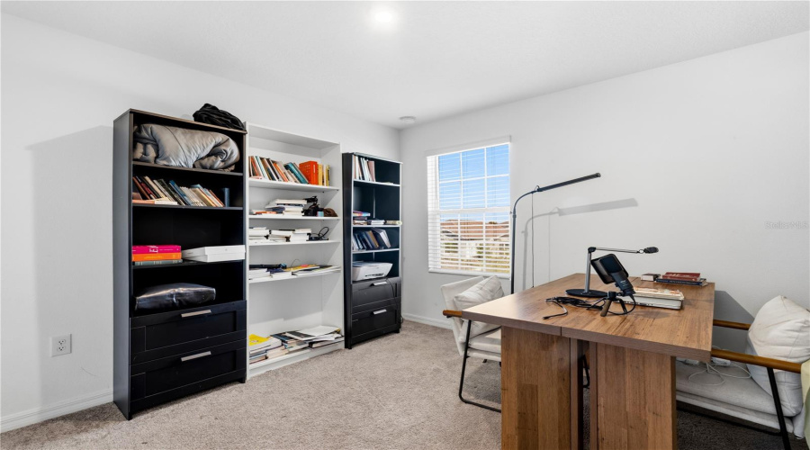 DAVENPORT, Florida 33897, 5 Bedrooms Bedrooms, ,3 BathroomsBathrooms,Residential,For Sale,COSTA BLANCA,0,MFRO6394031