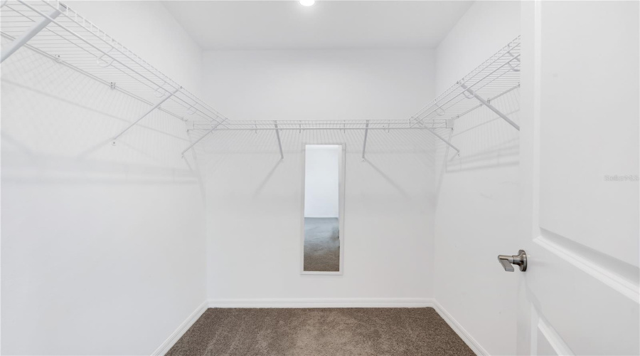 DAVENPORT, Florida 33897, 5 Bedrooms Bedrooms, ,3 BathroomsBathrooms,Residential,For Sale,COSTA BLANCA,0,MFRO6394031