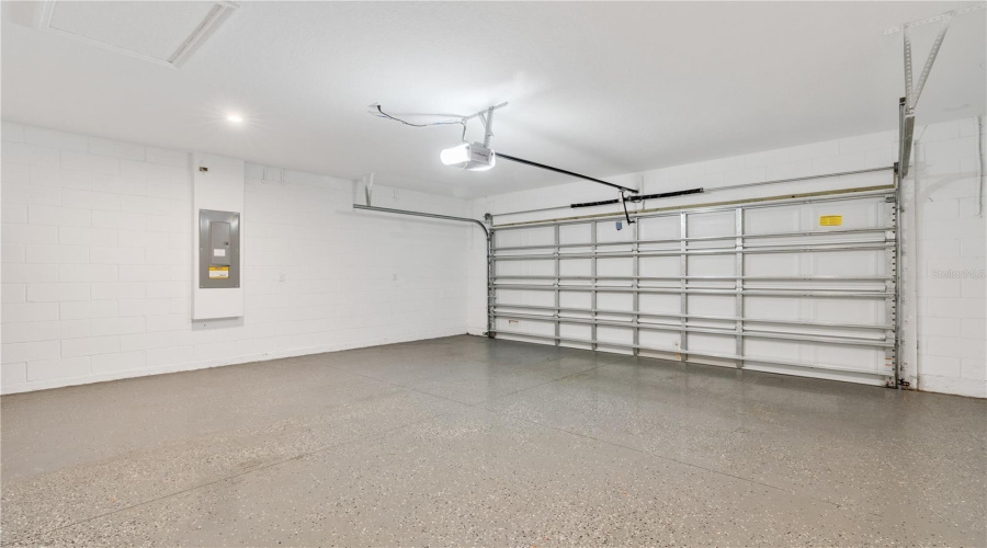 DAVENPORT, Florida 33897, 5 Bedrooms Bedrooms, ,3 BathroomsBathrooms,Residential,For Sale,COSTA BLANCA,0,MFRO6394031