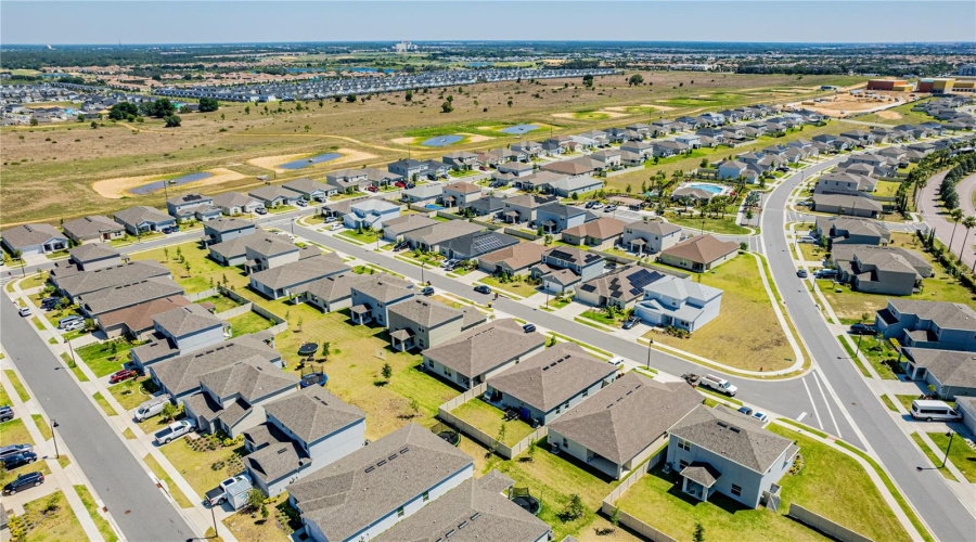 DAVENPORT, Florida 33897, 5 Bedrooms Bedrooms, ,3 BathroomsBathrooms,Residential,For Sale,COSTA BLANCA,0,MFRO6394031