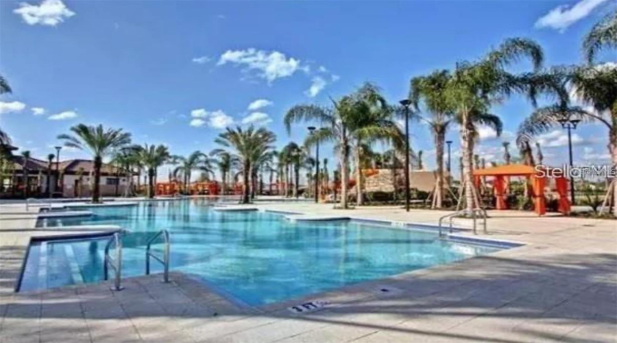 DAVENPORT, Florida 33837, 5 Bedrooms Bedrooms, ,3 BathroomsBathrooms,Residential,For Sale,OAKMOSS LOOP,0,MFRS5146925