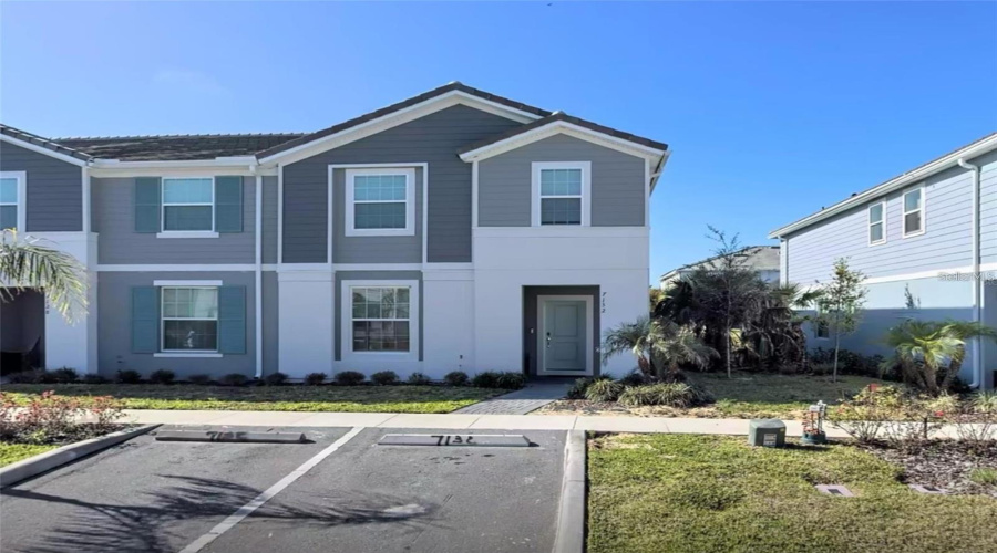 DAVENPORT, Florida 33837, 5 Bedrooms Bedrooms, ,3 BathroomsBathrooms,Residential,For Sale,OAKMOSS LOOP,0,MFRS5146925