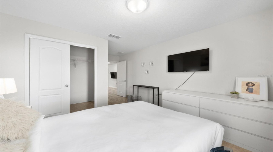 DAVENPORT, Florida 33837, 5 Bedrooms Bedrooms, ,3 BathroomsBathrooms,Residential,For Sale,OAKMOSS LOOP,0,MFRS5146925