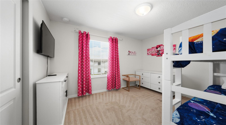 DAVENPORT, Florida 33837, 5 Bedrooms Bedrooms, ,3 BathroomsBathrooms,Residential,For Sale,OAKMOSS LOOP,0,MFRS5146925