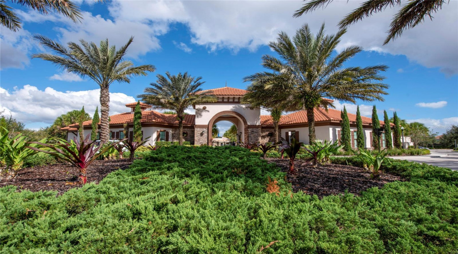 DAVENPORT, Florida 33837, 5 Bedrooms Bedrooms, ,3 BathroomsBathrooms,Residential,For Sale,OAKMOSS LOOP,0,MFRS5146925