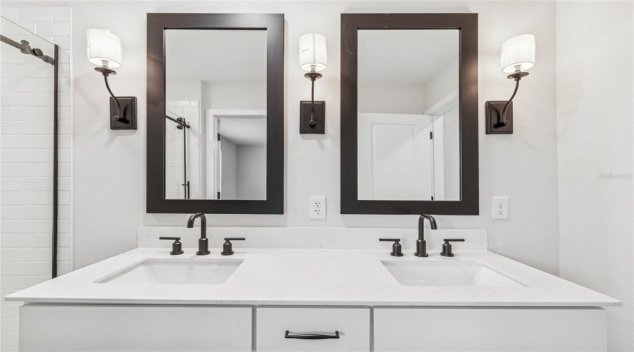 DAVENPORT, Florida 33837, 3 Bedrooms Bedrooms, ,2 BathroomsBathrooms,Residential,For Sale,WITHERS,0,MFRO6395420