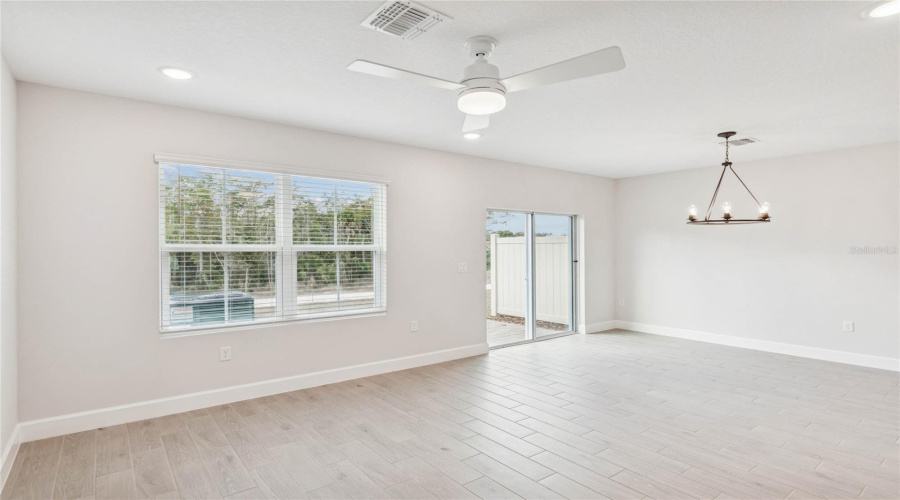 DAVENPORT, Florida 33837, 3 Bedrooms Bedrooms, ,2 BathroomsBathrooms,Residential,For Sale,WITHERS,0,MFRO6395420