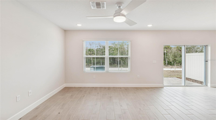 DAVENPORT, Florida 33837, 3 Bedrooms Bedrooms, ,2 BathroomsBathrooms,Residential,For Sale,WITHERS,0,MFRO6395420