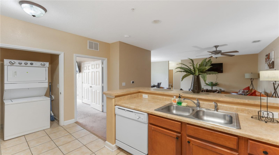 KISSIMMEE, Florida 34747, 3 Bedrooms Bedrooms, ,2 BathroomsBathrooms,Residential,For Sale,FELTRIM,0,MFRO6393047