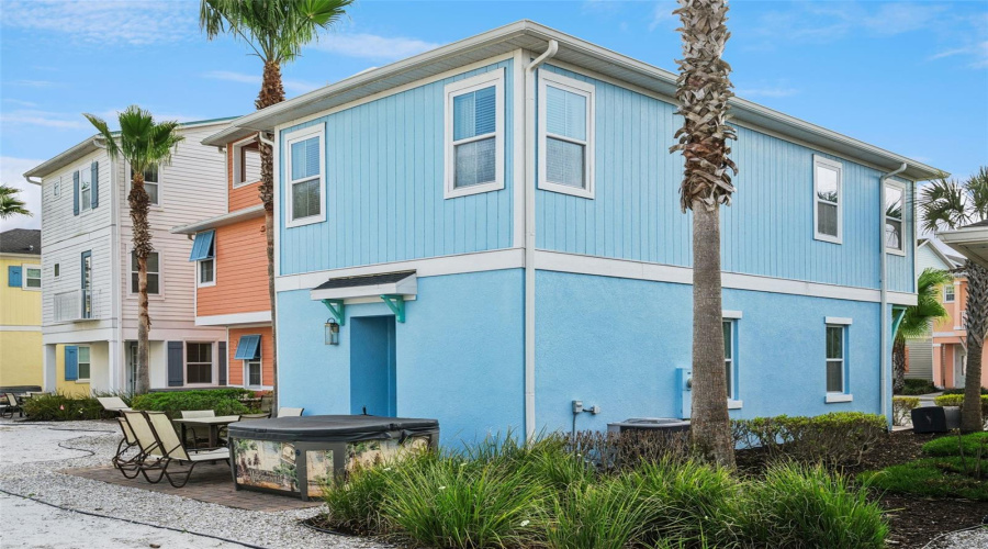 KISSIMMEE, Florida 34747, 2 Bedrooms Bedrooms, ,2 BathroomsBathrooms,Residential,For Sale,PIRATE,0,MFRO6394128