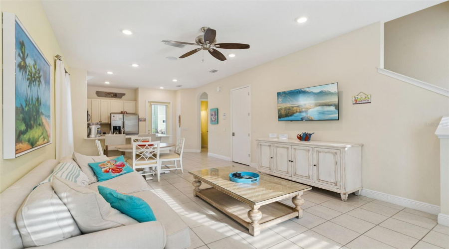 KISSIMMEE, Florida 34747, 2 Bedrooms Bedrooms, ,2 BathroomsBathrooms,Residential,For Sale,PIRATE,0,MFRO6394128