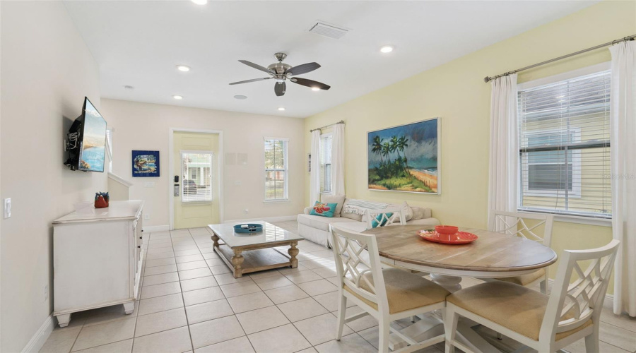 KISSIMMEE, Florida 34747, 2 Bedrooms Bedrooms, ,2 BathroomsBathrooms,Residential,For Sale,PIRATE,0,MFRO6394128