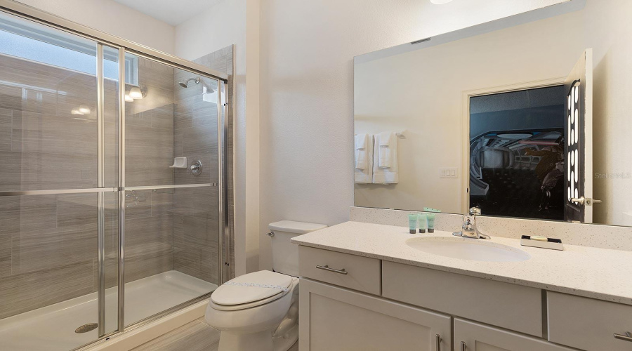 DAVENPORT, Florida 33837, 11 Bedrooms Bedrooms, ,8 BathroomsBathrooms,Residential,For Sale,OAK SHADOW,0,MFRS5146665