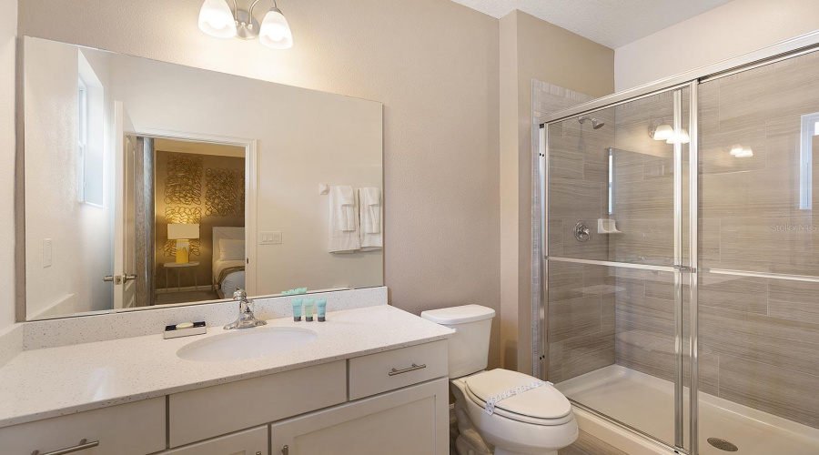 DAVENPORT, Florida 33837, 11 Bedrooms Bedrooms, ,8 BathroomsBathrooms,Residential,For Sale,OAK SHADOW,0,MFRS5146665