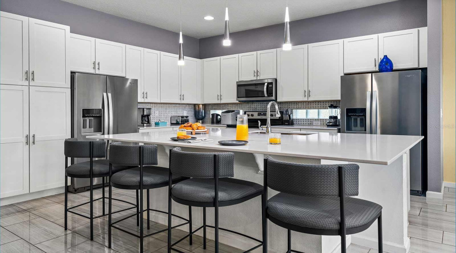 DAVENPORT, Florida 33837, 11 Bedrooms Bedrooms, ,8 BathroomsBathrooms,Residential,For Sale,OAK SHADOW,0,MFRS5146665