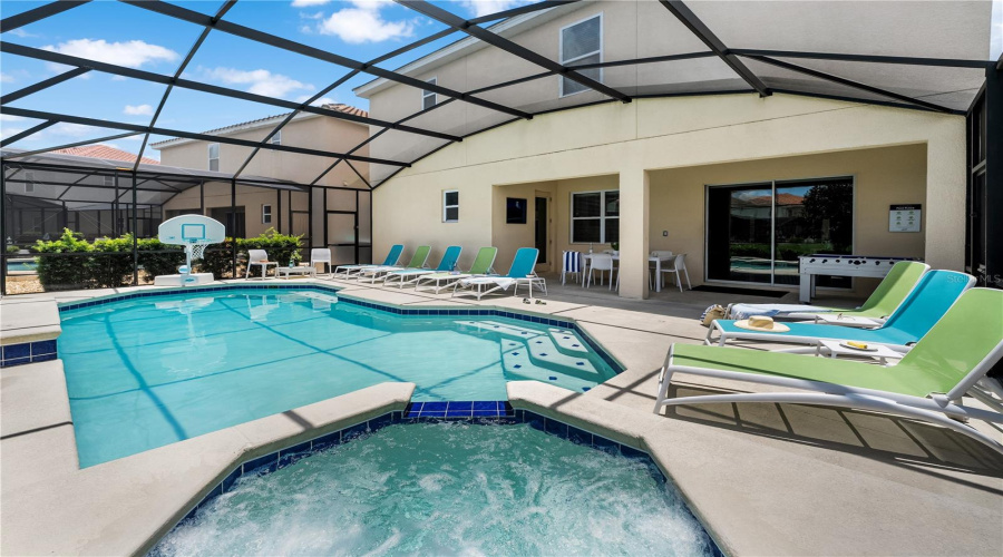 DAVENPORT, Florida 33837, 11 Bedrooms Bedrooms, ,8 BathroomsBathrooms,Residential,For Sale,OAK SHADOW,0,MFRS5146643