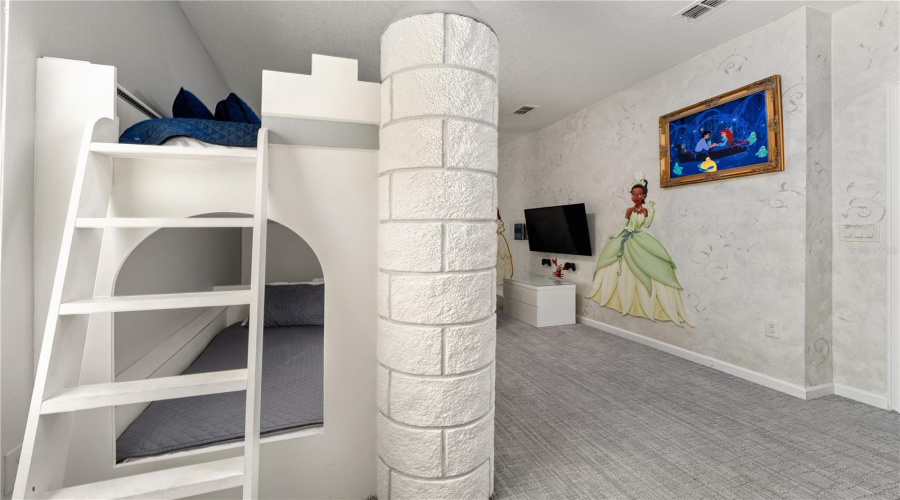 DAVENPORT, Florida 33837, 11 Bedrooms Bedrooms, ,8 BathroomsBathrooms,Residential,For Sale,OAK SHADOW,0,MFRS5146643