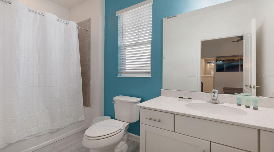 DAVENPORT, Florida 33837, 11 Bedrooms Bedrooms, ,8 BathroomsBathrooms,Residential,For Sale,OAK SHADOW,0,MFRS5146643