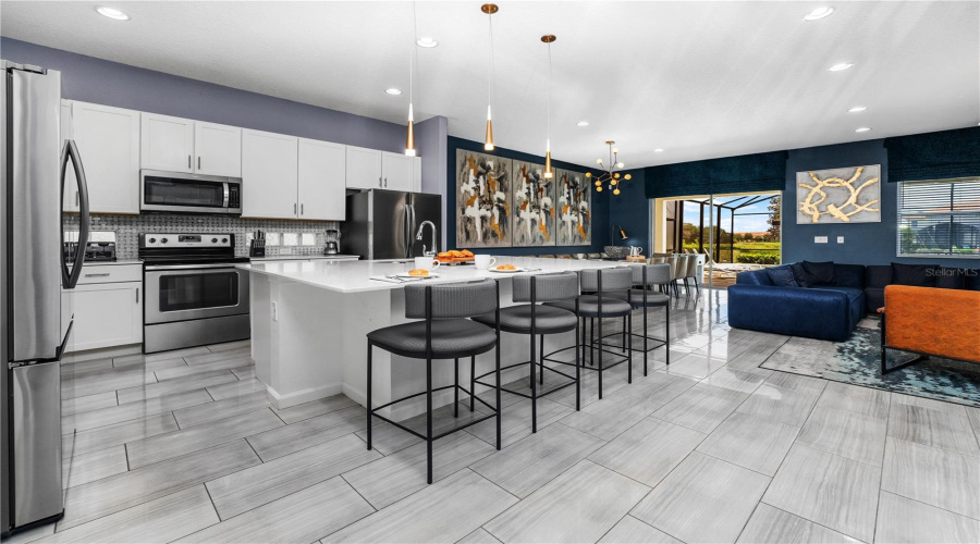 DAVENPORT, Florida 33837, 11 Bedrooms Bedrooms, ,8 BathroomsBathrooms,Residential,For Sale,OAK SHADOW,0,MFRS5146643