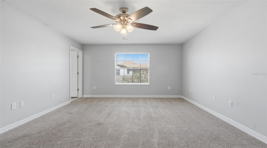 DAVENPORT, Florida 33896, 4 Bedrooms Bedrooms, ,4 BathroomsBathrooms,Residential,For Sale,SHINNECOCK HILLS,0,MFRV4948166